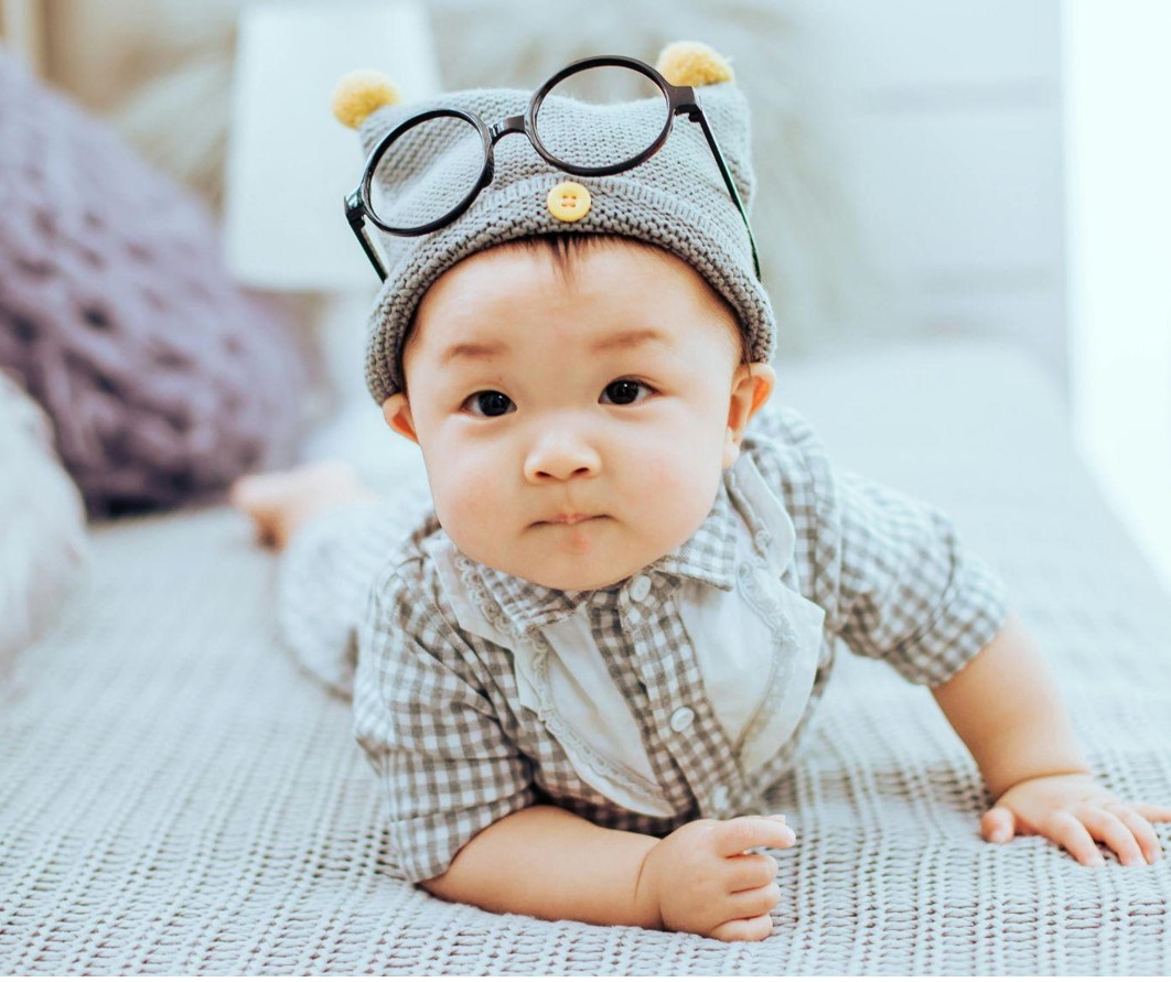 The Perfect Portable High Chair for On-the-Go Moms